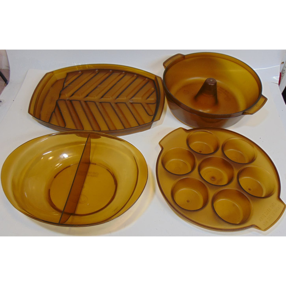 Microwave Cooking Only Cookware 4 Piece Vintage Cupcake Bacon Bundt Cake Bowl